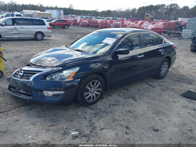 Nissan Altima 2.5 S 2015 1N4AL3AP2FC219810 Image 2