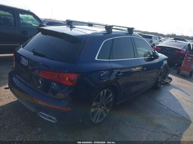 2018 AUDI SQ5 WA1C4AFY5J2100146 Photo 3