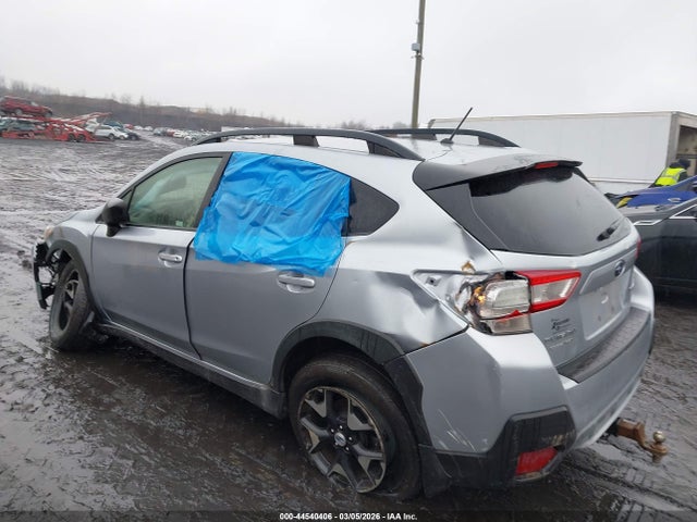 2018 SUBARU CROSSTREK JF2GTAAC1JG343270 Photo 2