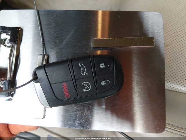 2015 Jeep Grand Cherokee Overland მანქანა იყიდება აუქციონზე, vin: 1C4RJFCM6FC747258, აუქციონის ნომერი: 44540416