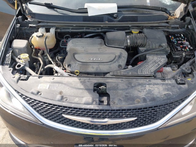 2017 CHRYSLER PACIFICA 2C4RC1GG1HR727396 Photo 9