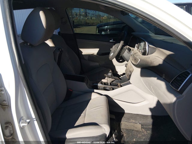 2020 HYUNDAI TUCSON KM8J33AL2LU111504 Photo 4