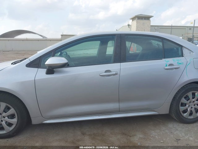 Toyota COROLLA LE 2021 5YFEPMAE7MP188319 Image 15