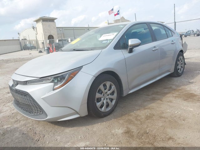 Toyota COROLLA LE 2021 5YFEPMAE7MP188319 Image 2