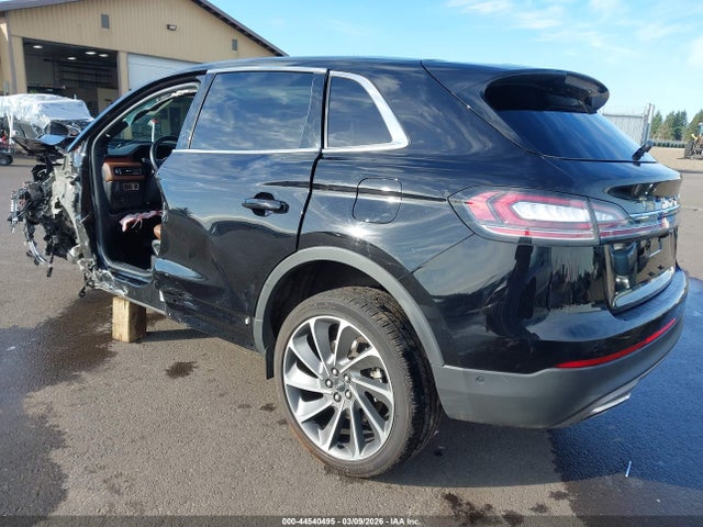 2023 LINCOLN NAUTILUS 2LMPJ8KP0PBL12431 Photo 2