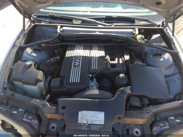 2004 Bmw 325i მანქანა იყიდება აუქციონზე, vin: WBAAZ33484KP89130, აუქციონის ნომერი: 44540516