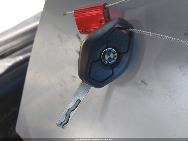 2004 Bmw 325i მანქანა იყიდება აუქციონზე, vin: WBAAZ33484KP89130, აუქციონის ნომერი: 44540516
