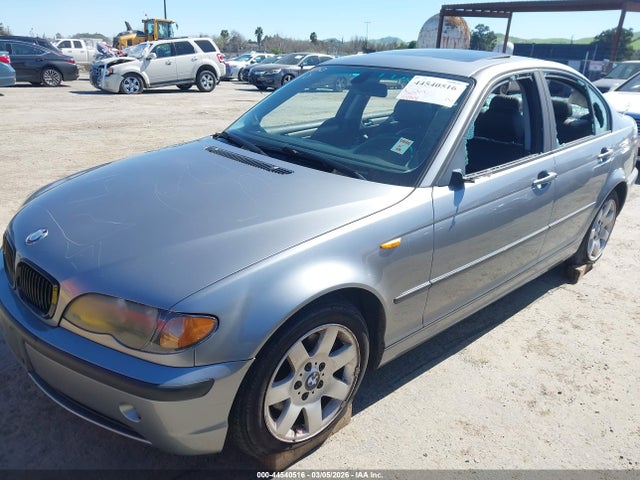 2004 Bmw 325i მანქანა იყიდება აუქციონზე, vin: WBAAZ33484KP89130, აუქციონის ნომერი: 44540516
