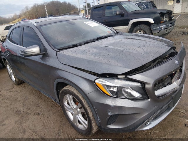 2015 MERCEDES-BENZ GLA 250 WDCTG4GB5FJ134992