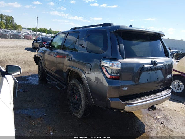 2019 TOYOTA 4RUNNER JTEBU5JR1K5634961 Photo 2