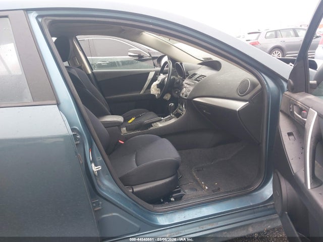 44540551 :رقم المزاد ، JM1BL1K65B1421684 vin ، 2011 Mazda Mazda3 S Sport مزاد بيع