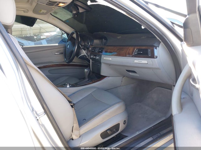 2011 BMW 328I WBAPH5G50BNM77715 Photo 4