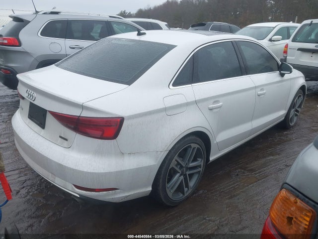 Продаж на аукціоні авто 2019 Audi A3 45 Premium, vin: WAUBEGFFXK1024332, номер лоту: 44540584