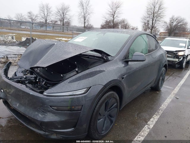 2026 TESLA MODEL Y 7SAYGDEE2TA484849 Photo 1