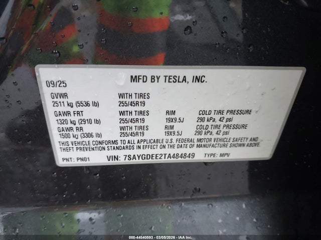 2026 TESLA MODEL Y 7SAYGDEE2TA484849 Photo 8