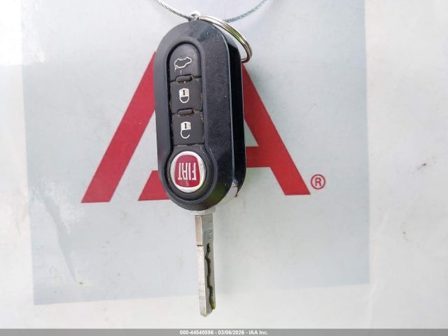 2013 FIAT 500 3C3CFFAR3DT747763 Photo 10