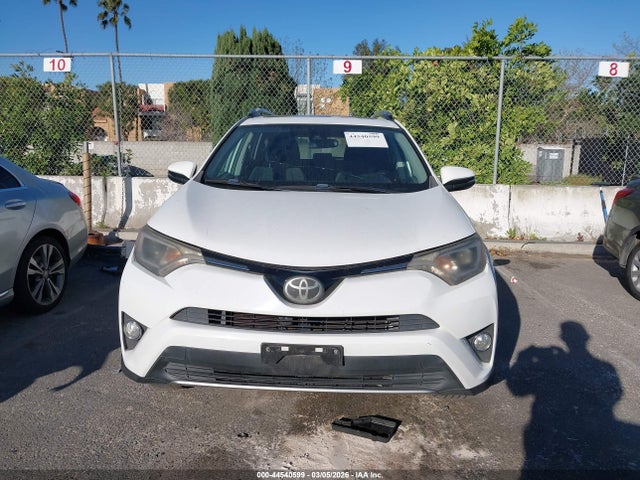 Toyota Rav4 Xle 2017 2T3WFREV2HW341988 Image 13