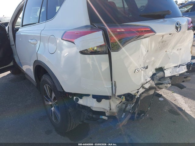 Toyota Rav4 Xle 2017 2T3WFREV2HW341988 Image 6