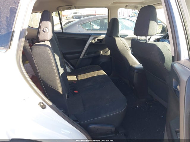 Toyota Rav4 Xle 2017 2T3WFREV2HW341988 Image 8
