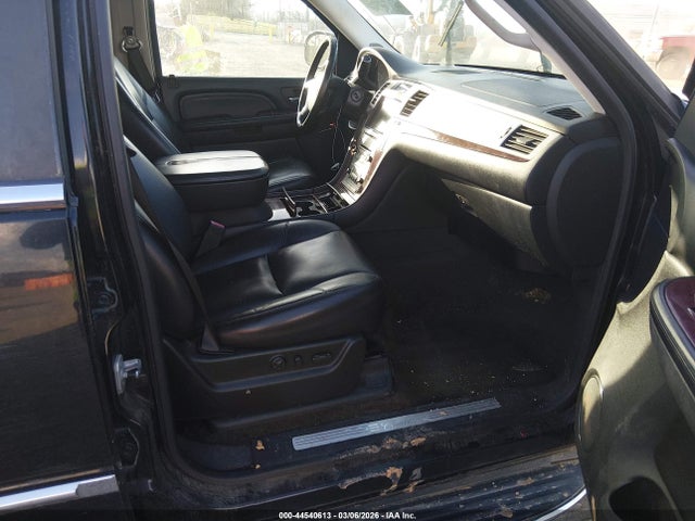 44540613 :رقم المزاد ، 1GYFK66887R191784 vin ، 2007 Cadillac Escalade Esv Standard مزاد بيع