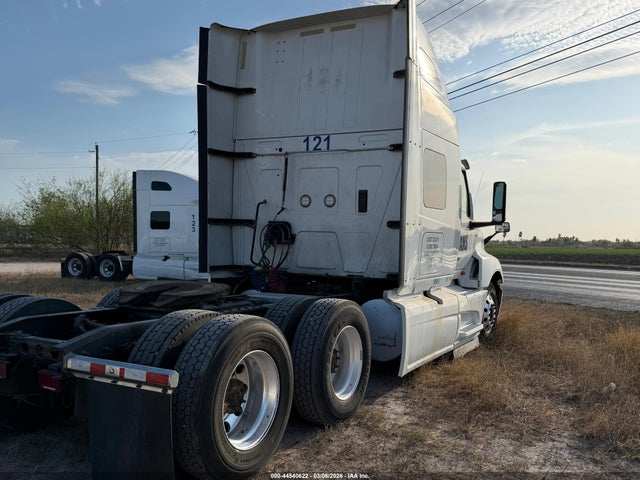 3HSDZAPR1JN422019 International Lt