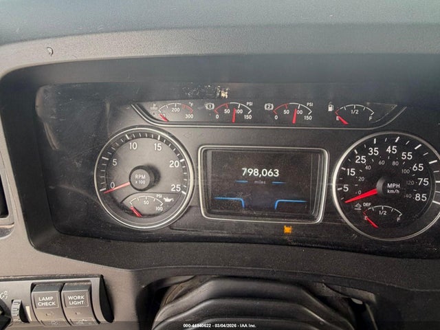 3HSDZAPR1JN422019 International Lt