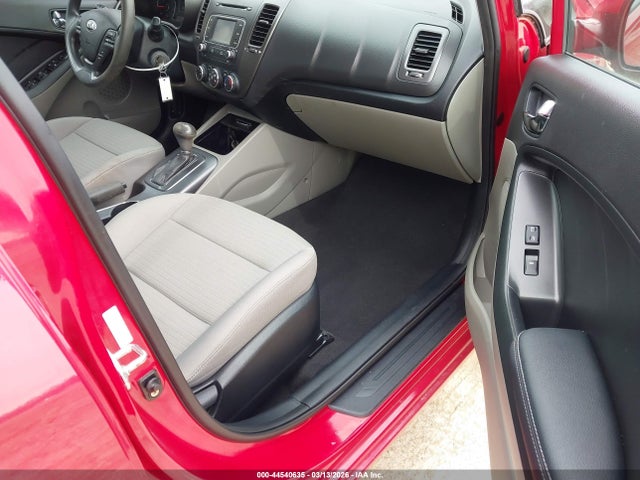 44540635 :رقم المزاد ، KNAFX4A65G5470468 vin ، 2016 Kia Forte Lx مزاد بيع