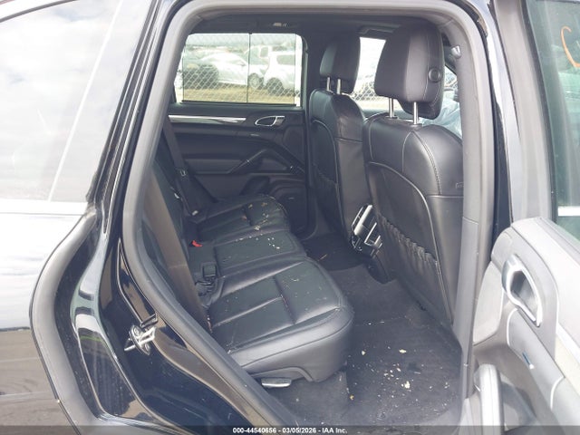 Porsche CAYENNE S 2014 WP1AB2A25ELA55705 Image 8