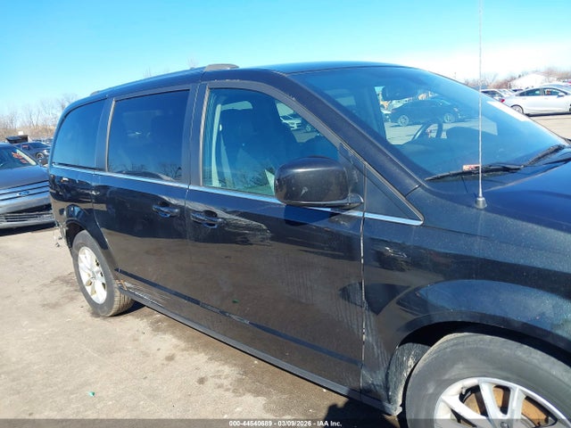 Продажа на аукционе авто 2019 Dodge Grand Caravan Sxt, vin: 2C4RDGCG5KR660945, номер лота: 44540689