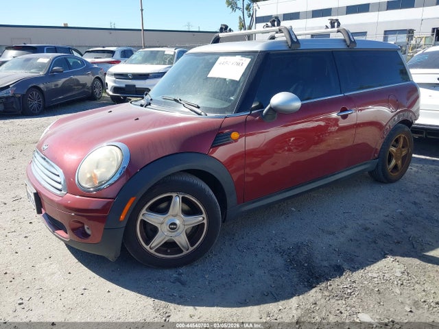 2009 MINI COOPER CLUBMAN WMWML33519TP97806 Photo 1