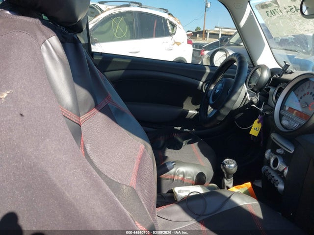 2009 MINI COOPER CLUBMAN WMWML33519TP97806 Photo 4