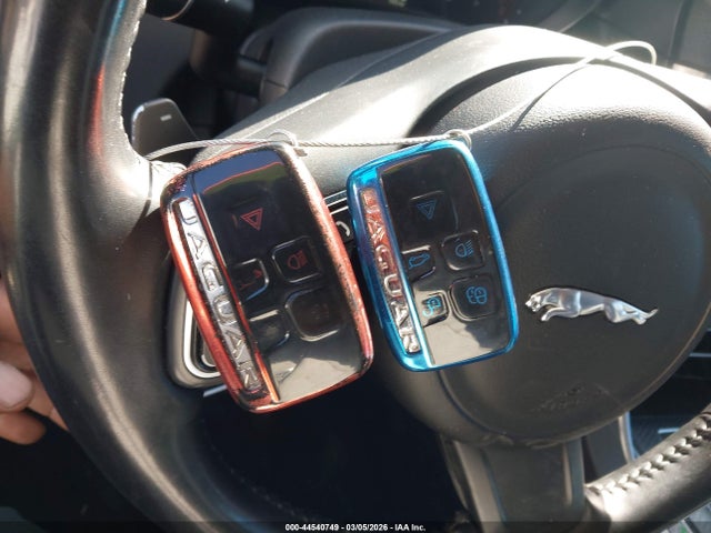 2016 JAGUAR XF SAJBE4BV1GCY06384 Photo 10