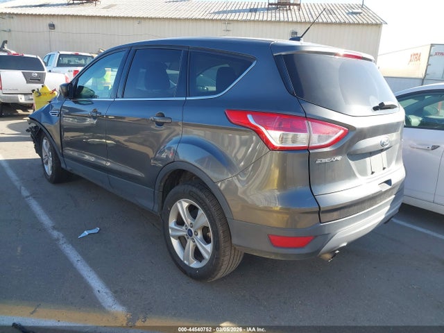 1FMCU0G93GUA32199 Ford ESCAPE SE