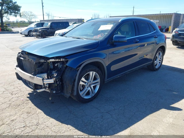 WDCTG4EB1KJ610619 Mercedes-Benz GLA 250