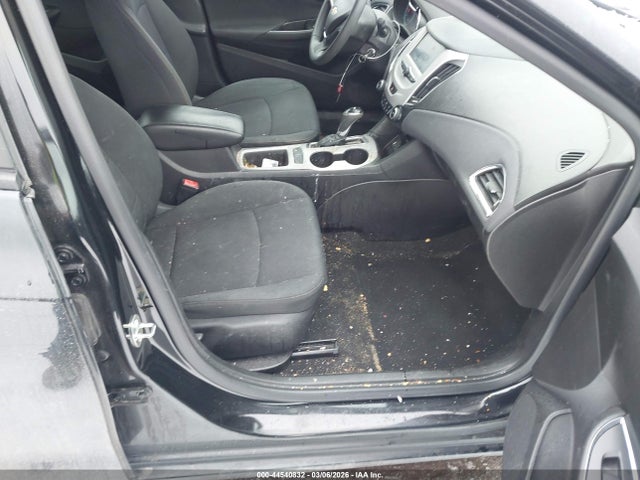 1G1BC5SM7J7100515 Chevrolet Cruze Ls Auto