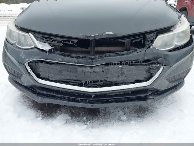 1G1BC5SM7J7100515 Chevrolet Cruze Ls Auto