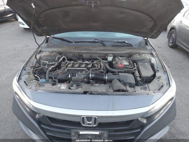 Honda Accord Touring 2018 1HGCV1F90JA009255 Image 10
