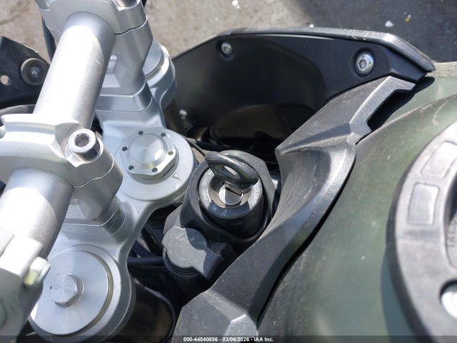 44540856 :رقم المزاد ، SMTE06BF6DJ560679 vin ، 2013 Triumph Motorcycle Tiger 800xc Abs مزاد بيع