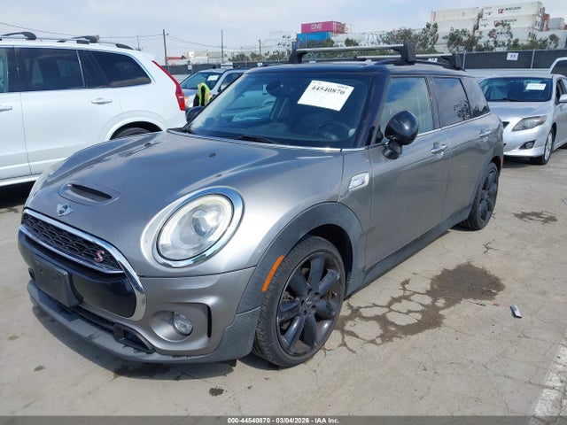 2016 MINI CLUBMAN WMWLN9C51G2B30880 Photo 1