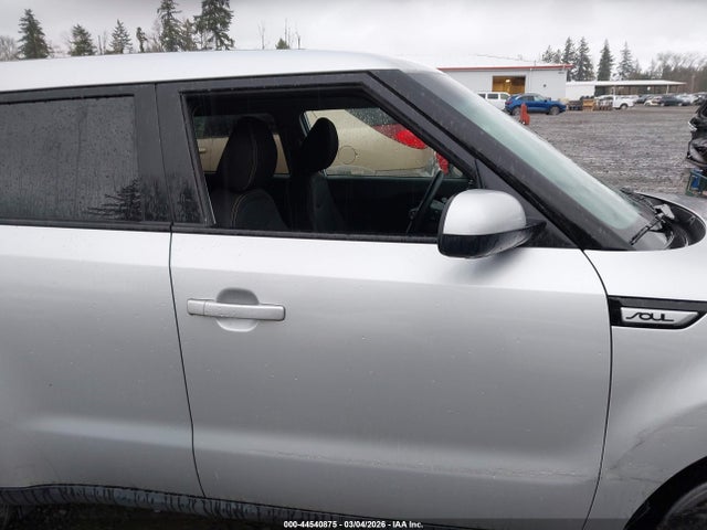 KIA SOUL + 2016 KNDJP3A55G7867262 Image 22