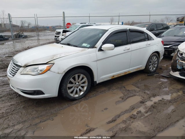 Продаж на аукціоні авто 2012 Chrysler 200 Touring, vin: 1C3CCBBB0CN114736, номер лоту: 44540881