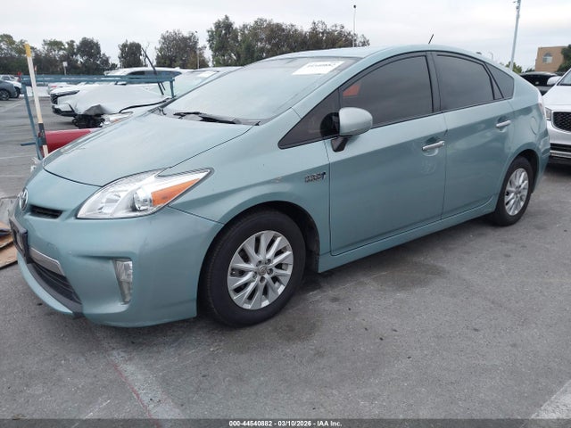 Toyota Prius Plug-in Advanced 2014 JTDKN3DP2E3054022 Image 2