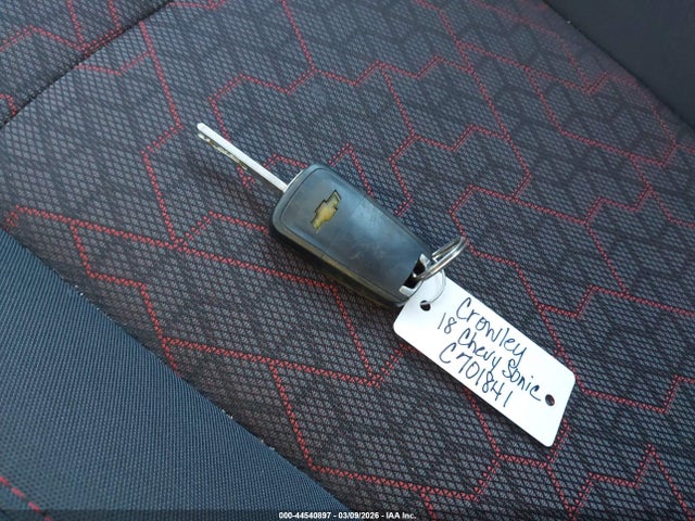 1G1JC6SG1J4131563 Chevrolet Sonic Lt Manual