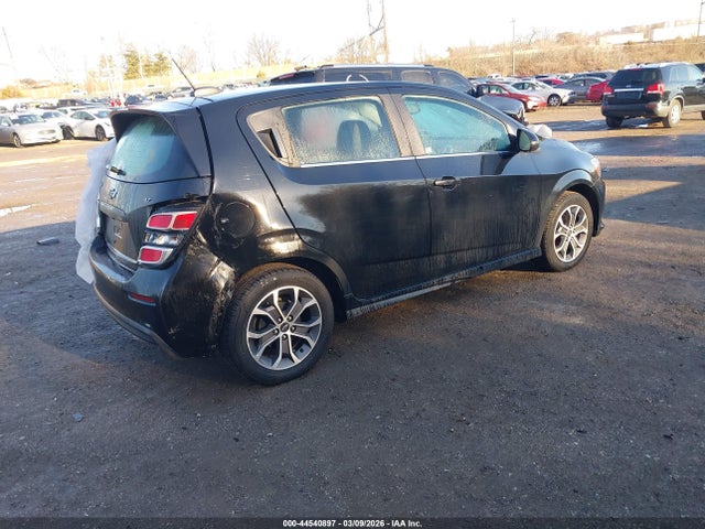 1G1JC6SG1J4131563 Chevrolet Sonic Lt Manual
