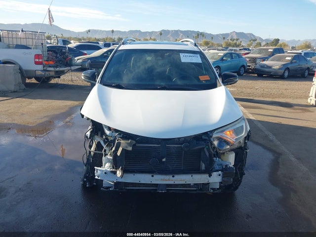Toyota RAV4 SE 2017 JTMJFREV4HJ122524 Image 13