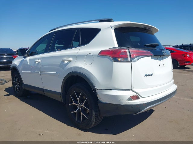Toyota RAV4 SE 2017 JTMJFREV4HJ122524 Image 3