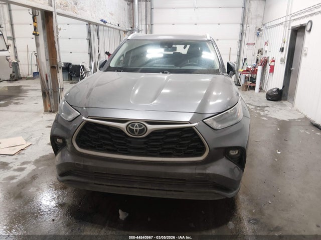 Toyota Highlander Xle 2023 5TDKDRBH3PS032436 Image 13