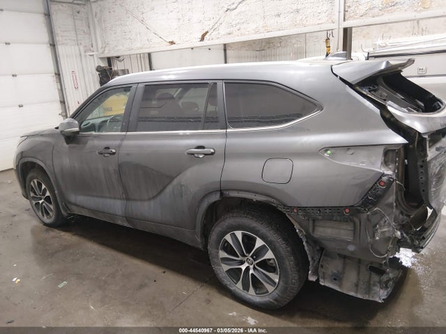 Toyota Highlander Xle 2023 5TDKDRBH3PS032436 Image 15