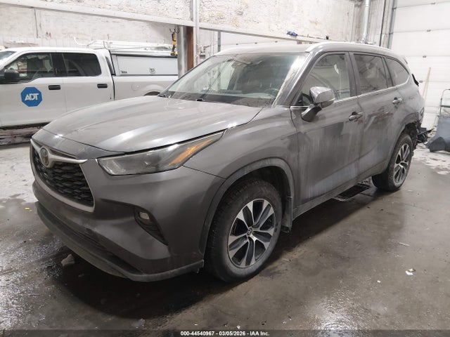 Toyota Highlander Xle 2023 5TDKDRBH3PS032436 Image 2