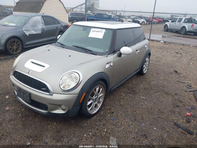 2008 MINI COOPER S WMWMF73508TT92761 Photo 1